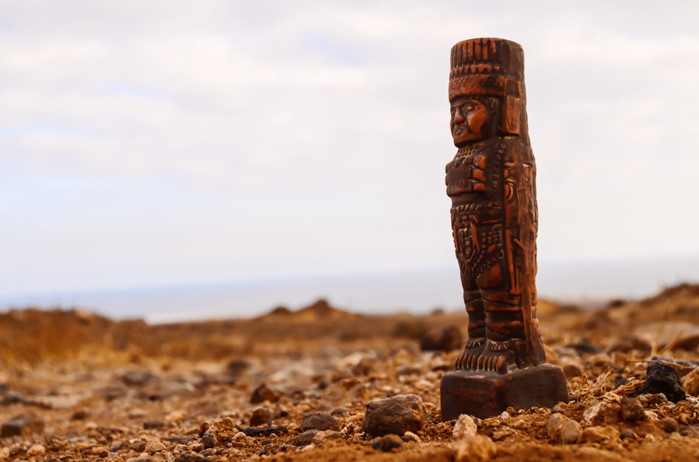Mexican farmers find statue of pre-Hispanic ruler in orange grove