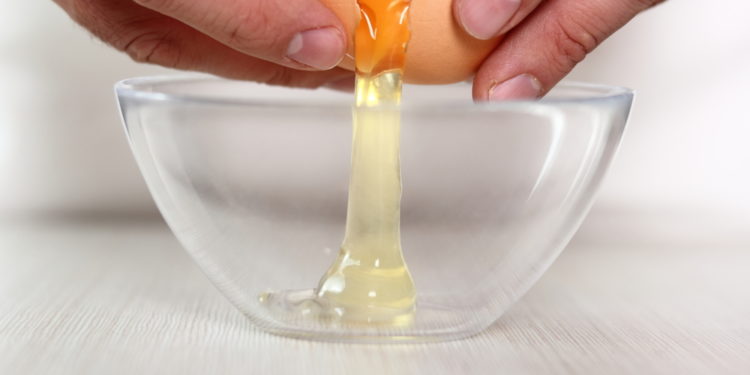 Do egg whites help in burns?