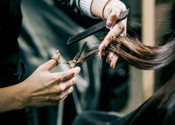The hairdresser who helps the homeless